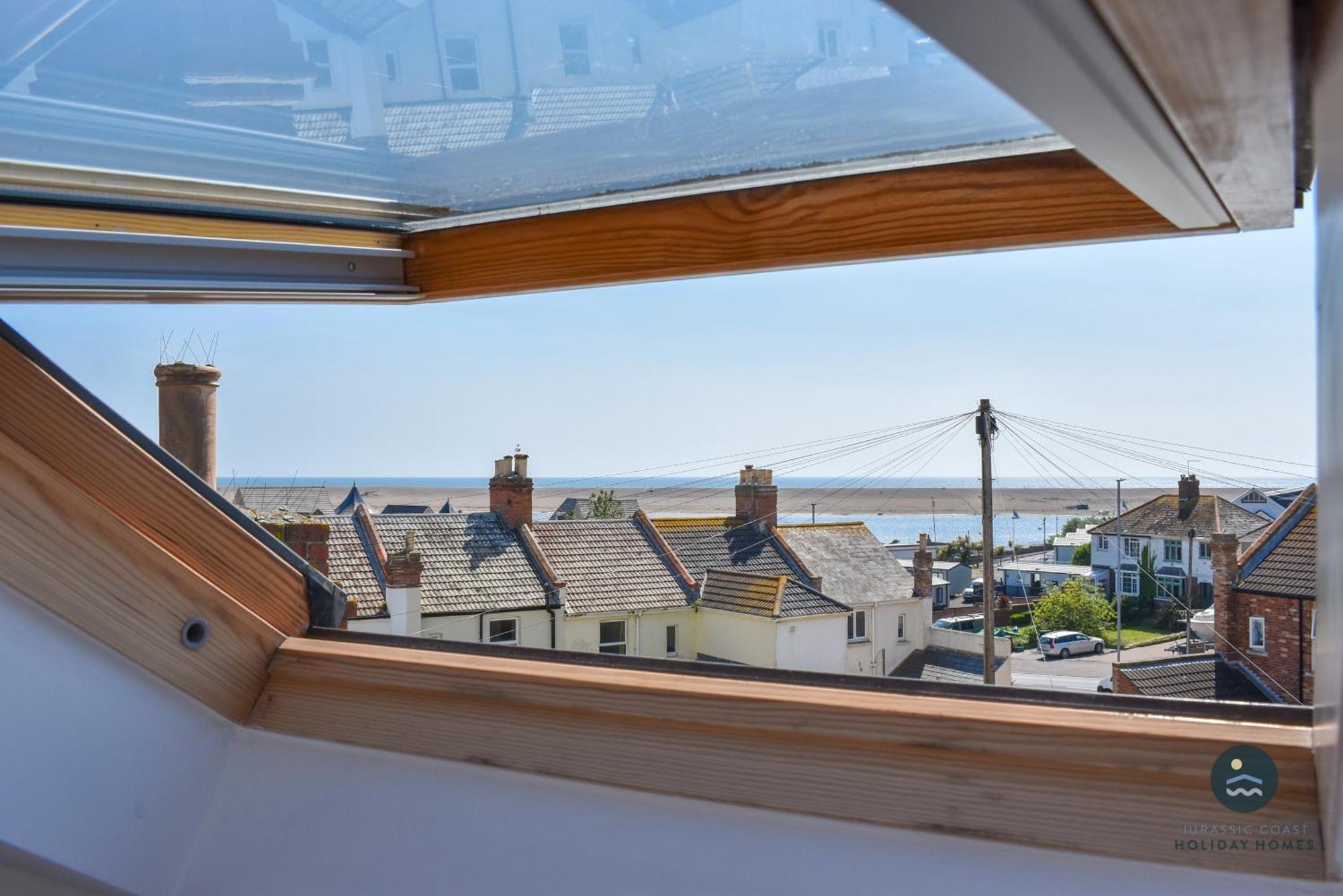 Spindrift - Views Of Chesil Dog Friendly