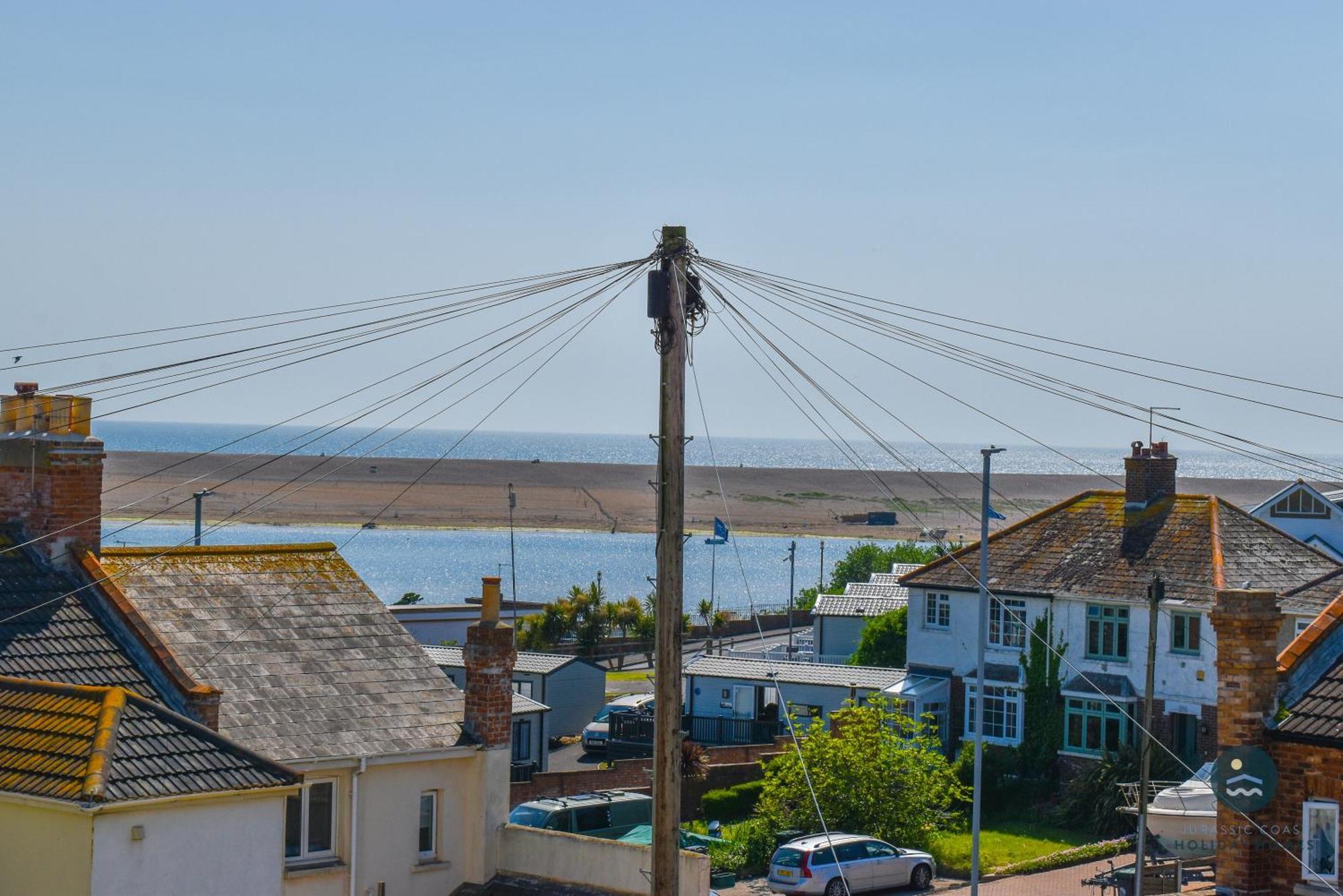 Spindrift - Views Of Chesil Dog Friendly Holiday home